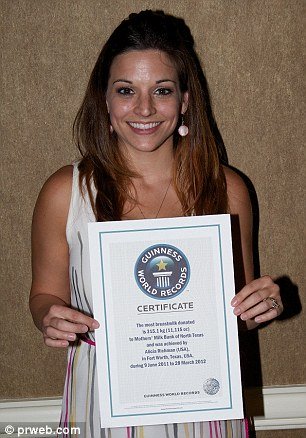 美國一年輕媽媽捐獻325升母乳 破世界紀錄