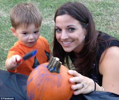 美國一年輕媽媽捐獻325升母乳 破世界紀錄